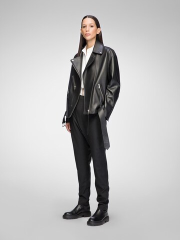 V S P Winterjacke 'Gisele' in Schwarz