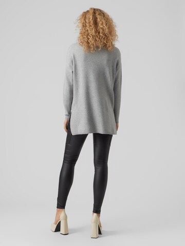 VERO MODA Sweater 'Brilliant' in Grey