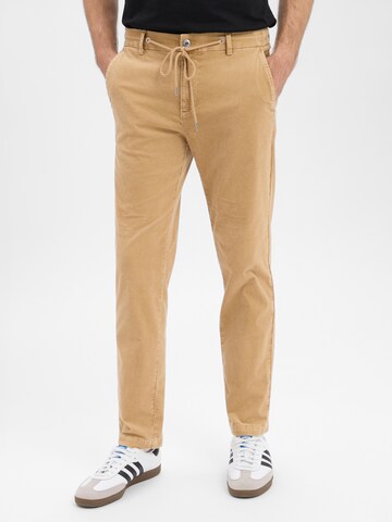 Nils Sundström Regular Pants in Beige: front