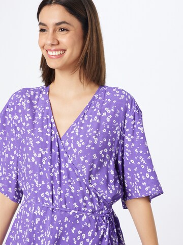 WEEKDAY - Vestido de verão 'Kimberly' em roxo