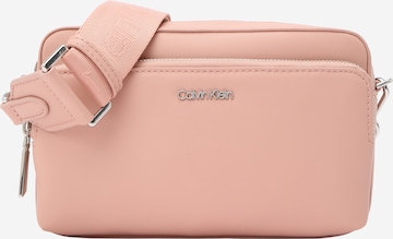 Calvin Klein Crossbody Bag in Pink: front