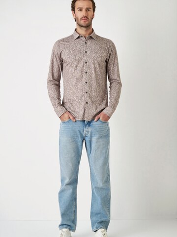 Coupe slim Chemise DESOTO en beige