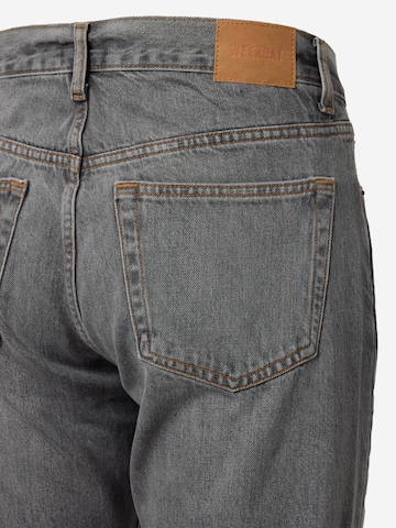 WEEKDAY Loosefit Jeans 'Space Seven Blue' in Grijs