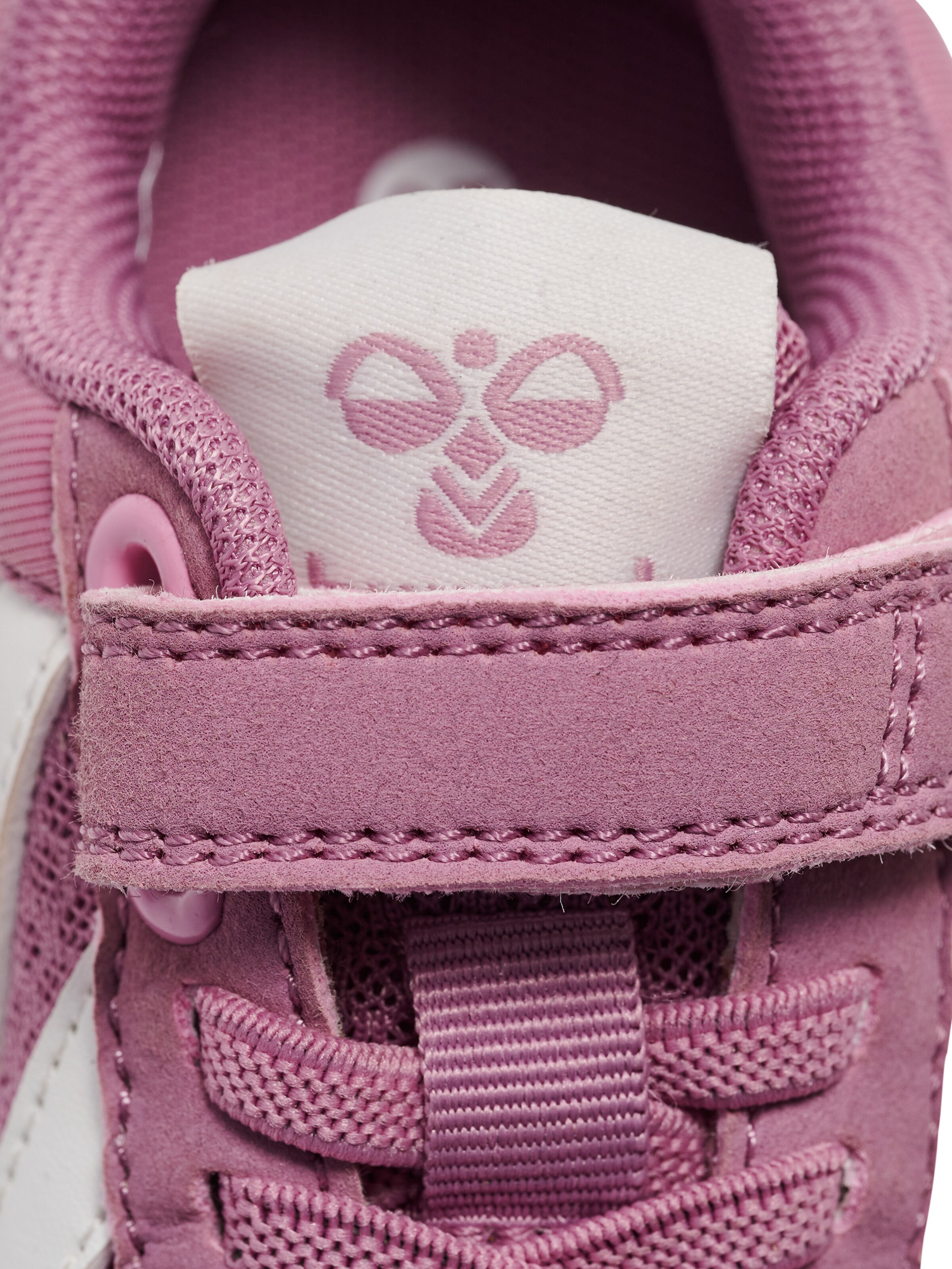 Hummel Sneakers in Purple