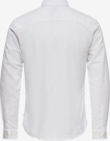 Coupe slim Chemise 'Caiden' Only & Sons en blanc