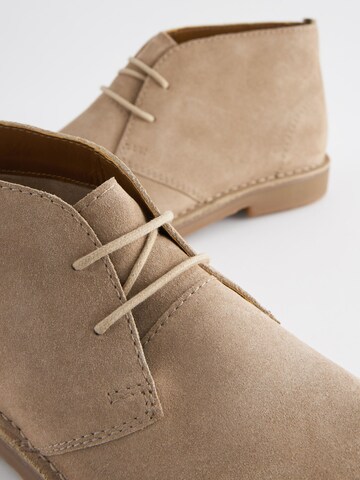 Next Buty Chukka w kolorze beżowy