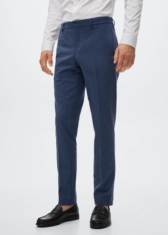 MANGO MAN Slim fit Pleated Pants 'Paulo' in Blue: front