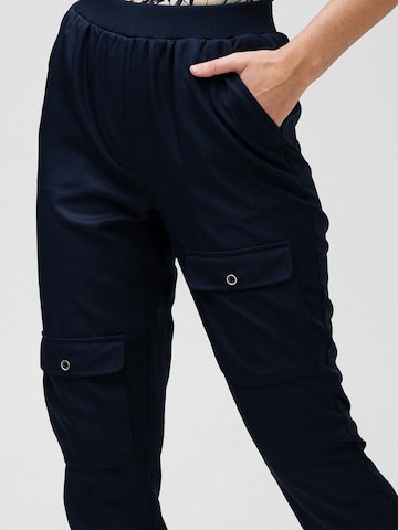 Tapered Pantaloni cargo 'Keep On Going' di 4funkyflavours in blu
