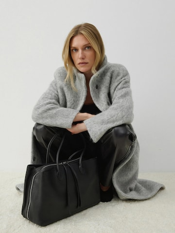 Estro Handbag '3251-0' in Black