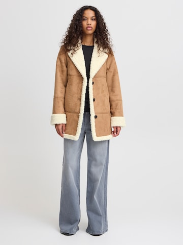 Manteau mi-saison 'IH GIZORA' ICHI en marron