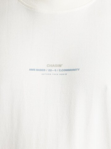 T-Shirt 'Flux' CHASIN' en blanc