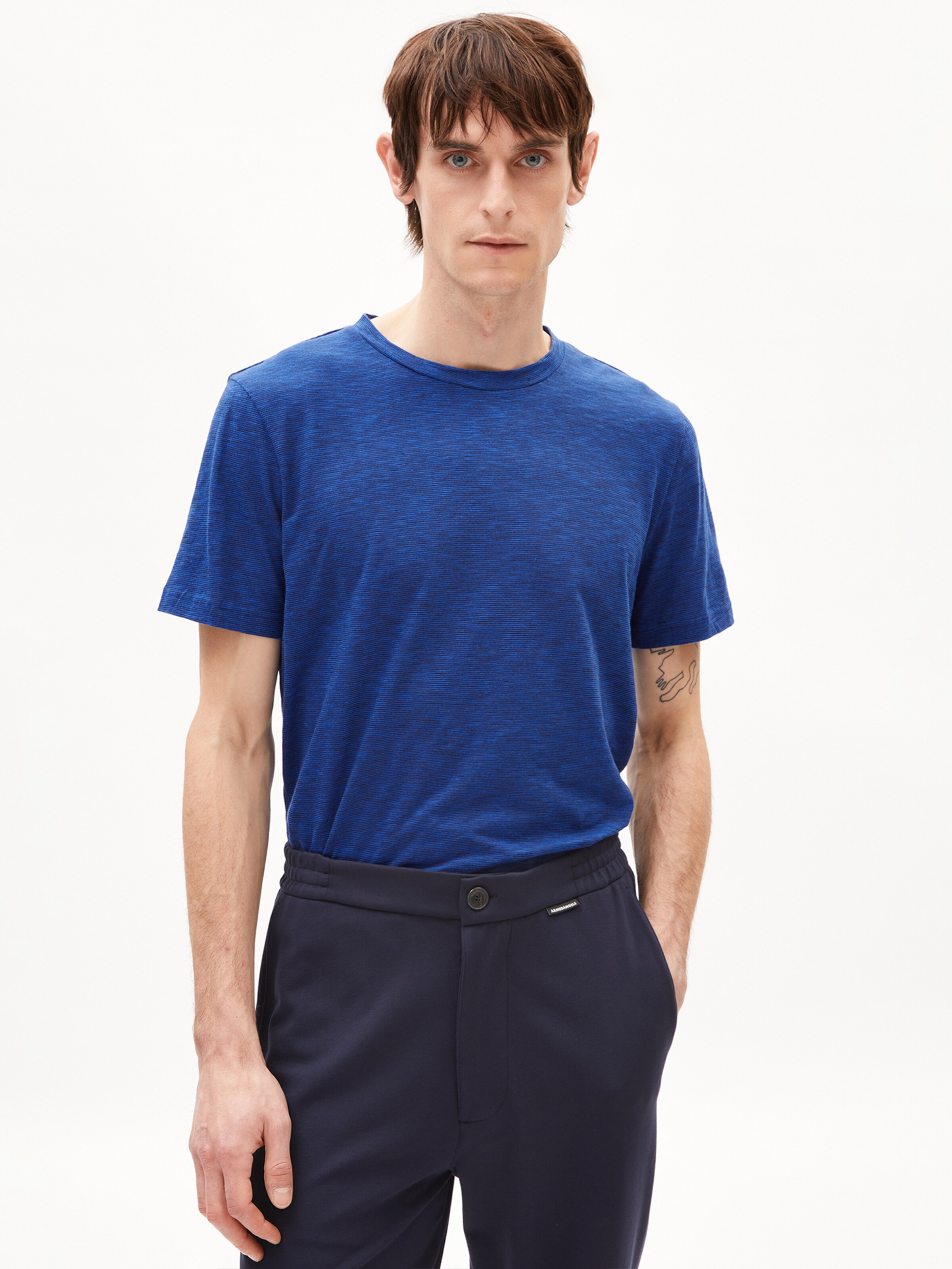 ARMEDANGELS T-Shirt ' JAAMES STRUCTURE ' in Blau: Vorderseite