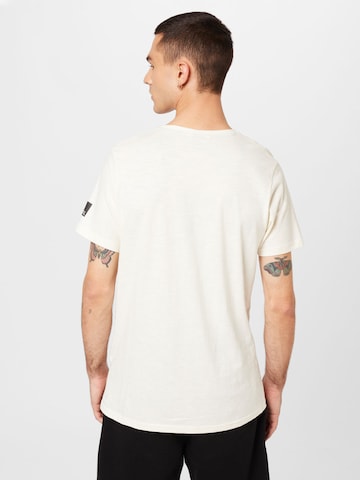Tricou 'Guti' de la Redefined Rebel pe alb
