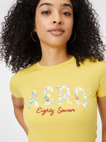AÉROPOSTALE T-Shirt 'JUN AERO' in Gelb