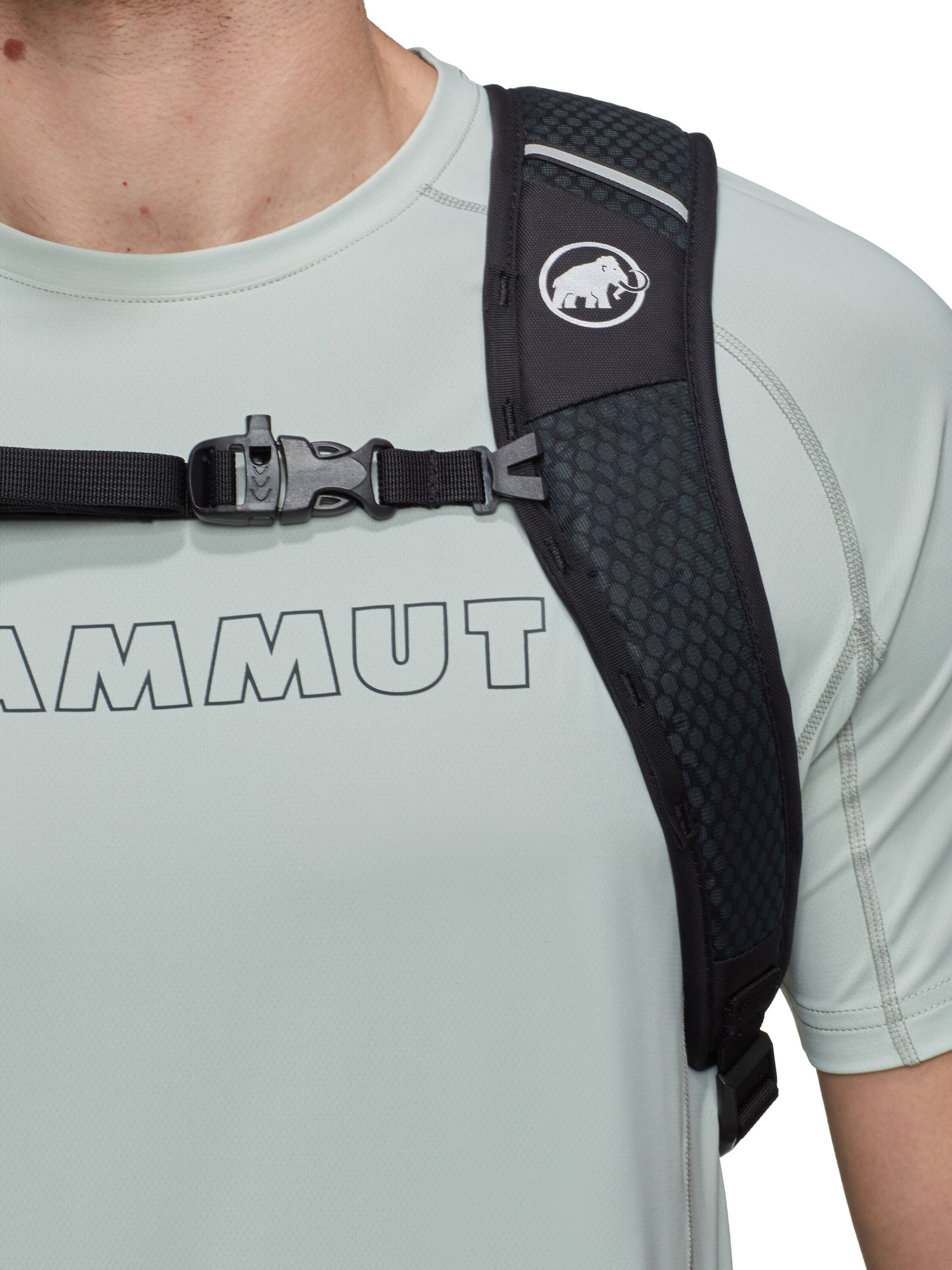 MAMMUT Sports backpack 'Lithium 20' in Red