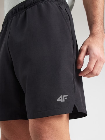 juoda 4F Standartinis Sportinės kelnės 'FNK'