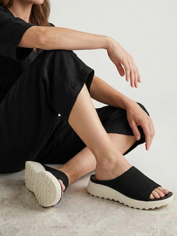 VENEZIA Pantolette 'Venezia'‌‌‌‌‌‌‌‌ in Schwarz: Vorderseite