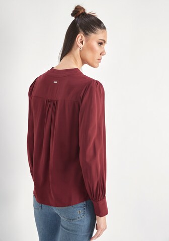 HECHTER PARIS Blouse in Red