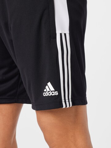 ADIDAS SPORTSWEAR Normalny krój Spodnie sportowe 'Tiro Essentials' w kolorze czarny