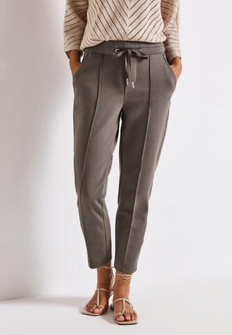 STREET ONE Tapered Hose in Braun