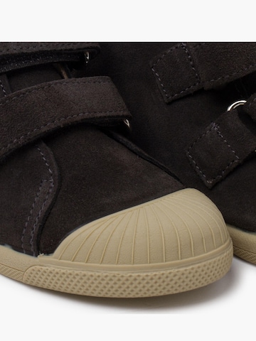 Pisamonas - Botas en gris