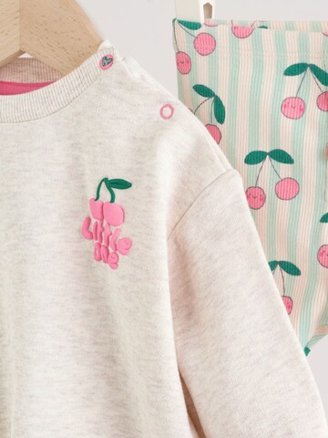 Next Sada – šedá