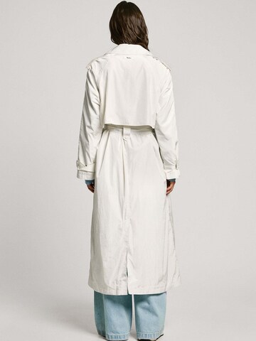Pepe Jeans Between-seasons coat 'JOY' in White