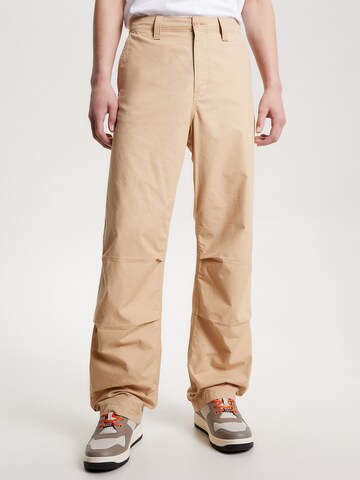Loosefit Pantalon chino 'Aiden' Tommy Jeans en beige : devant