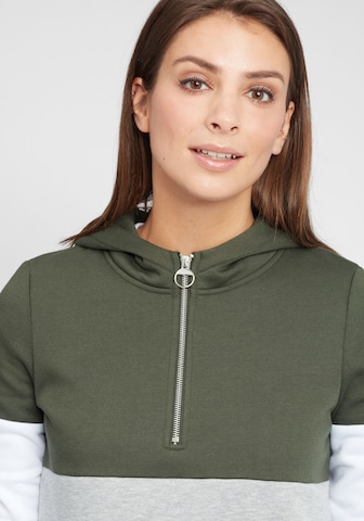 Oxmo Sweatshirt 'Omara' in Green