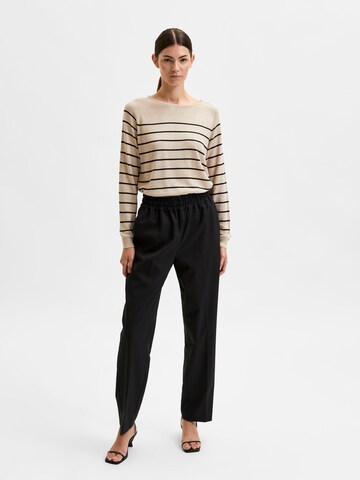 SELECTED FEMME Loose fit Pleated Pants 'Aletta' in Black