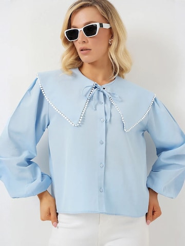 Bigdart Blouse in Blauw: voorkant