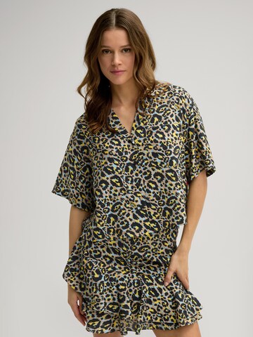 JOOP! Jeans Blouse ' Banu ' in Groen: voorkant