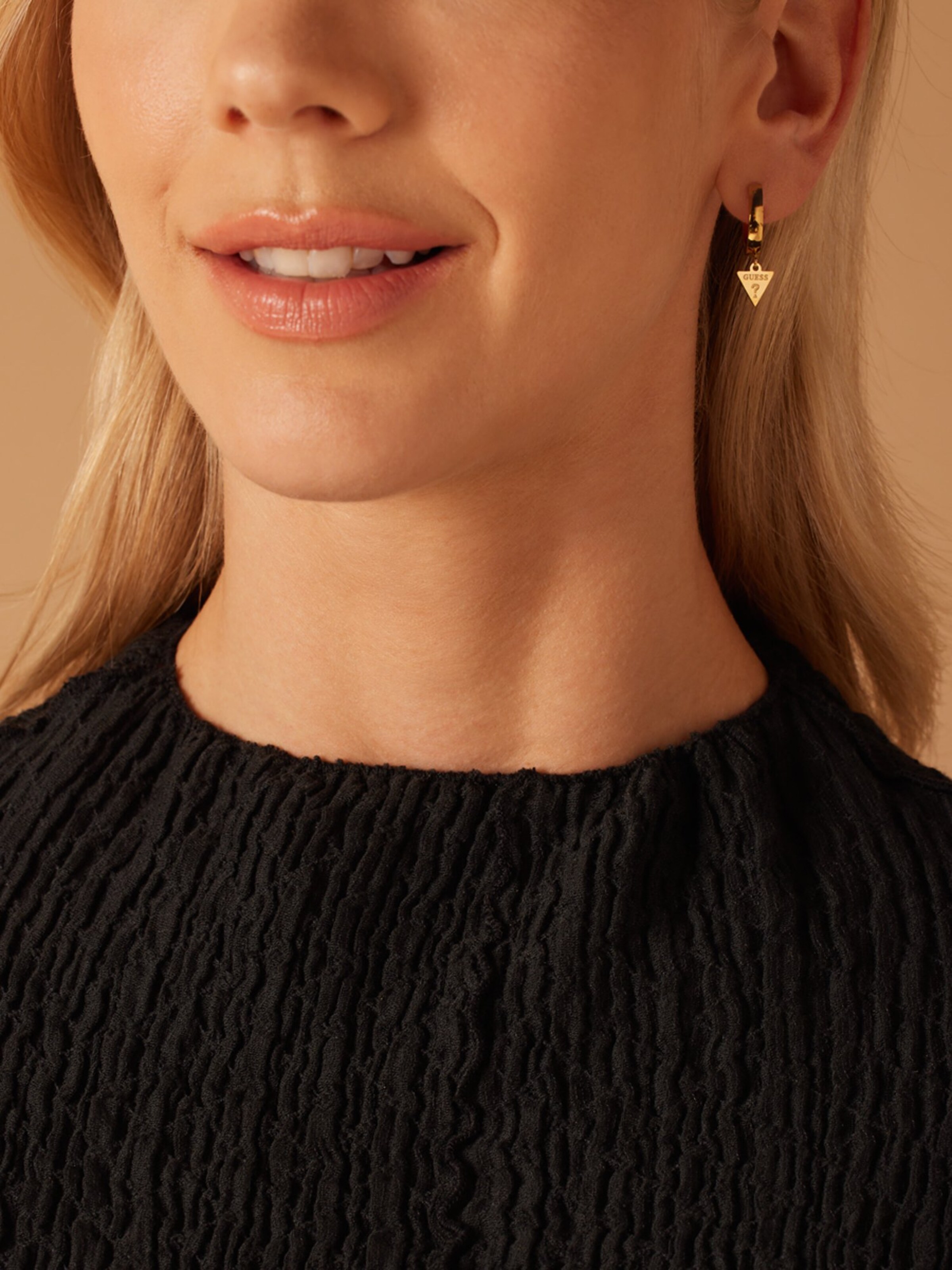 GUESS Oorbellen in Goud: voorkant