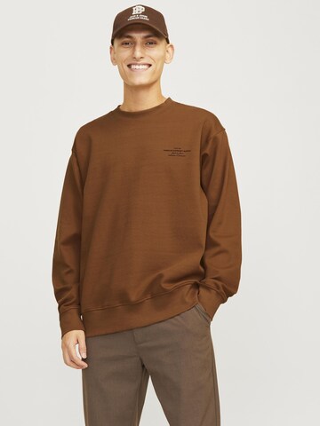 Sweat-shirt JACK & JONES en marron : devant
