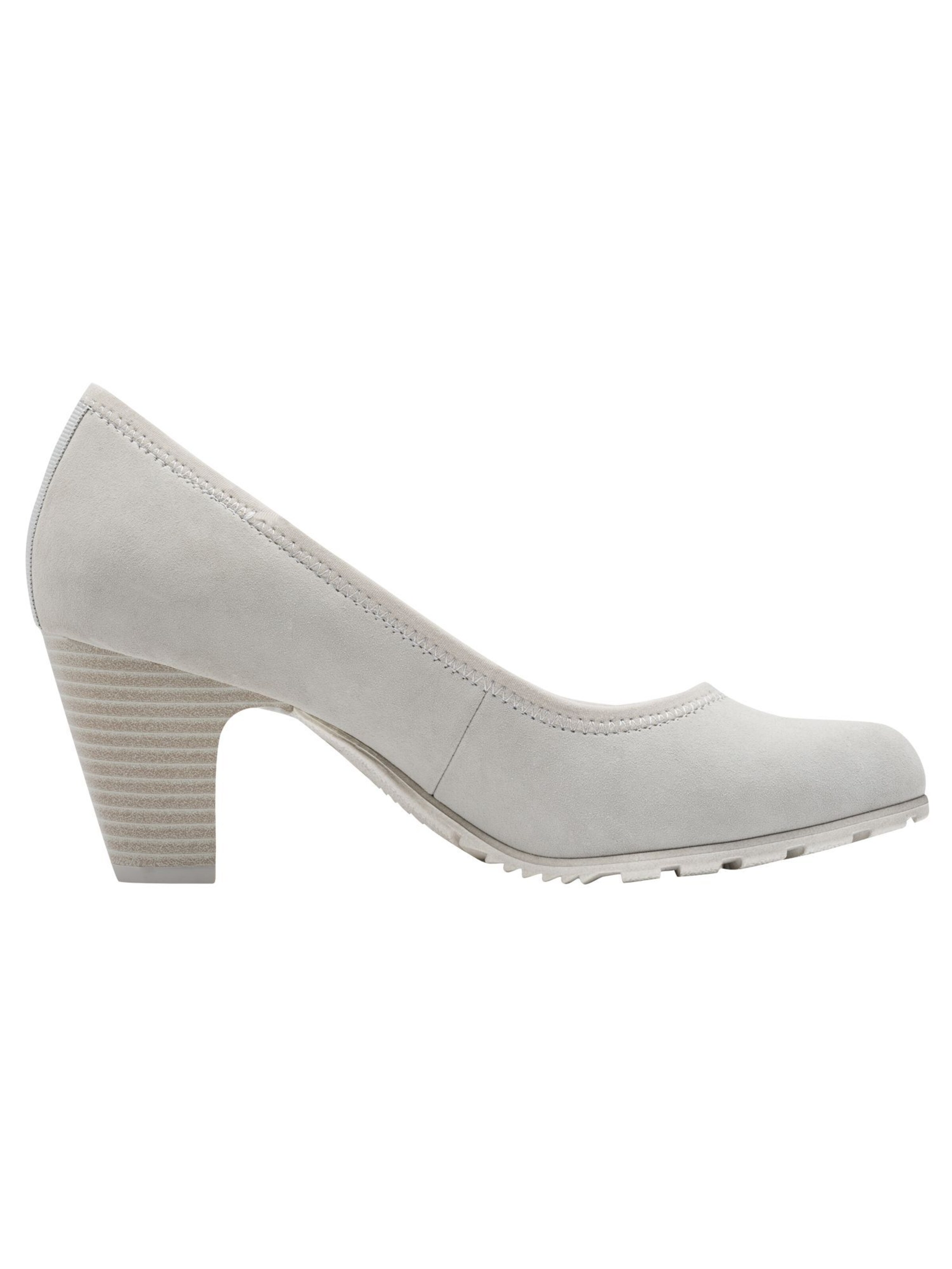 s.Oliver Pumps in White