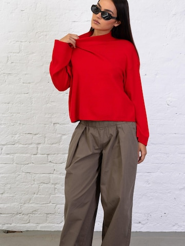 BROKE + SCHÖN Sweater in Red