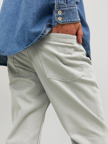 Regular Jeans 'Chris' de la JACK & JONES pe gri