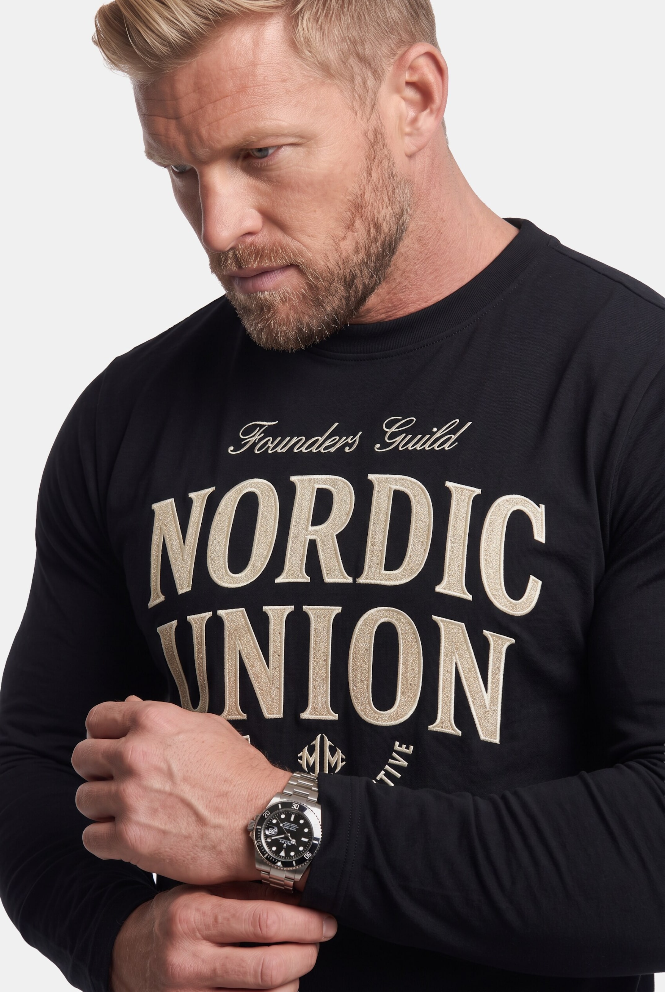 Men Plus Shirt in Black