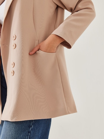 Bianco Lucci Блейзер в Бежевый