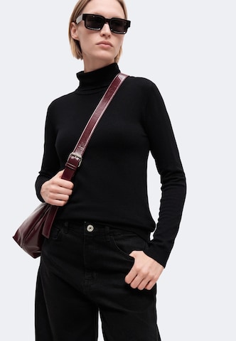 MORE & MORE - Pullover em preto: lateral