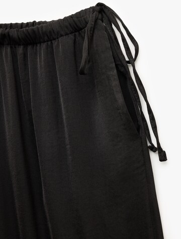 Koton Wide Leg Hose in Schwarz