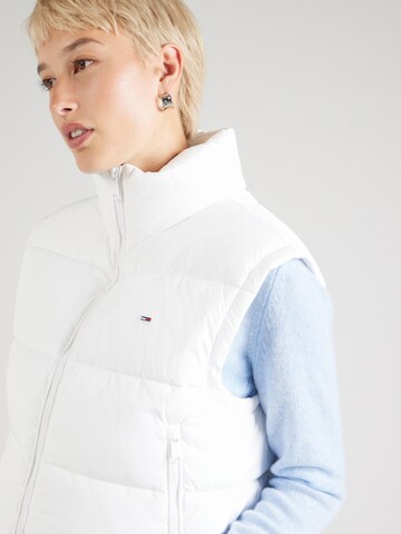Gilet 'ESSENTIAL' Tommy Jeans en blanc