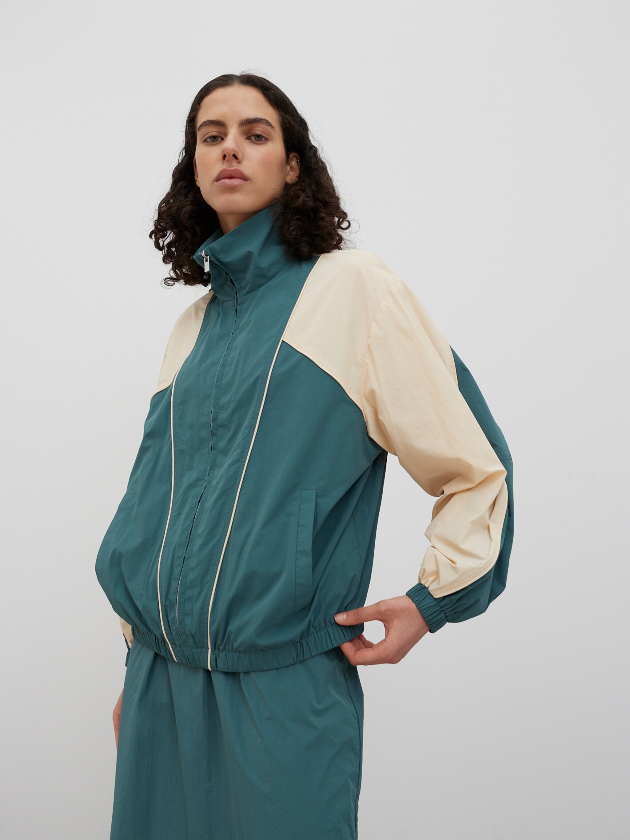 EDITED Produkte Jacke 'Lono' beige