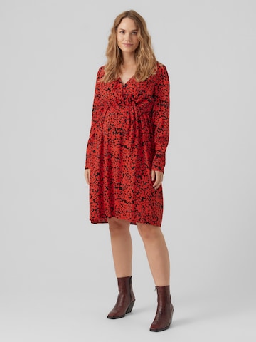 Robe 'ONORA' MAMALICIOUS en rouge : devant