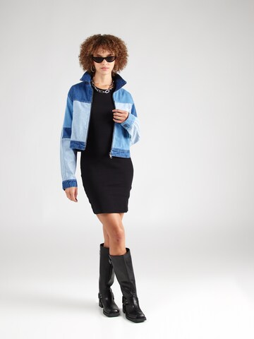 Noisy may Dress 'NMMaya' in Black