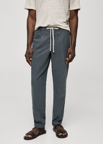 Regular Pantalon à plis 'Delave' MANGO MAN en bleu : devant