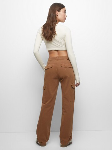 Wide Leg Jeans cargo Pull&Bear en marron