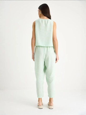 Completo pantalone di Bianco Lucci in verde