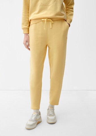 s.Oliver Tapered Pants in Yellow: front