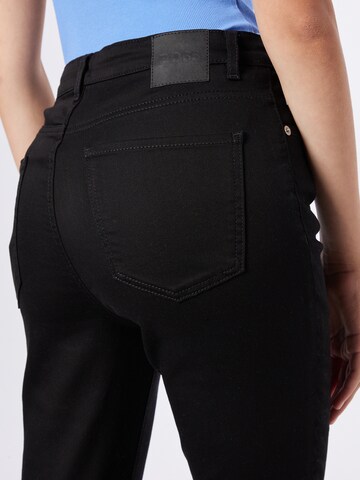 BOSS Orange Slimfit Jeans in Schwarz